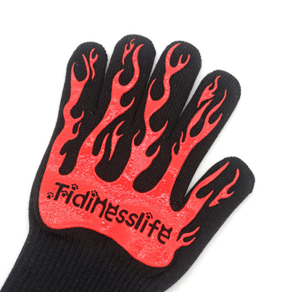 Flexible Oven Gloves with Flame Pattern