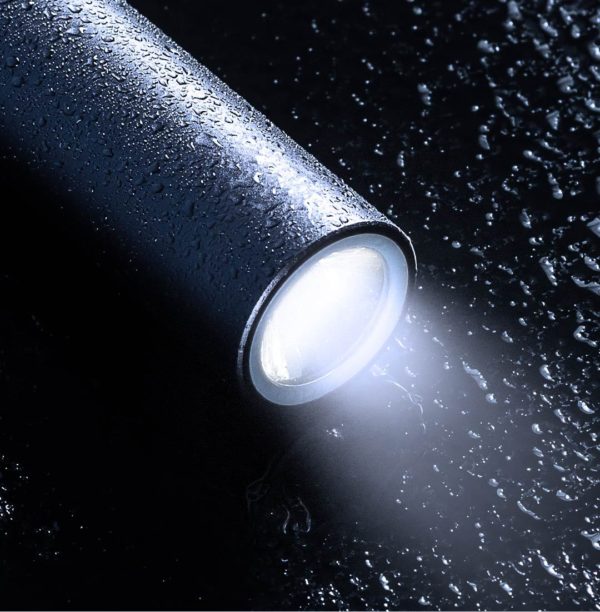 Simple Mini Cylindrical Aluminum Flashlight