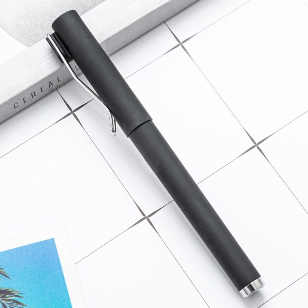 Customized Promotional Ballpoint Plastic Pen with Logo