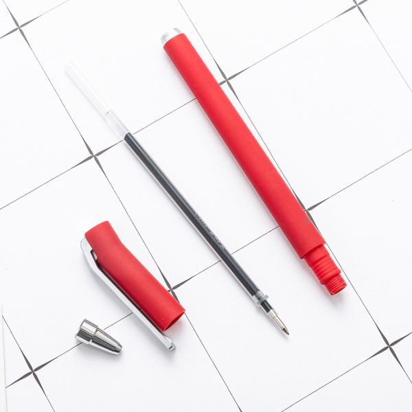 Custom Promotional Plastic Ballpoint Pen with Clip and Cap