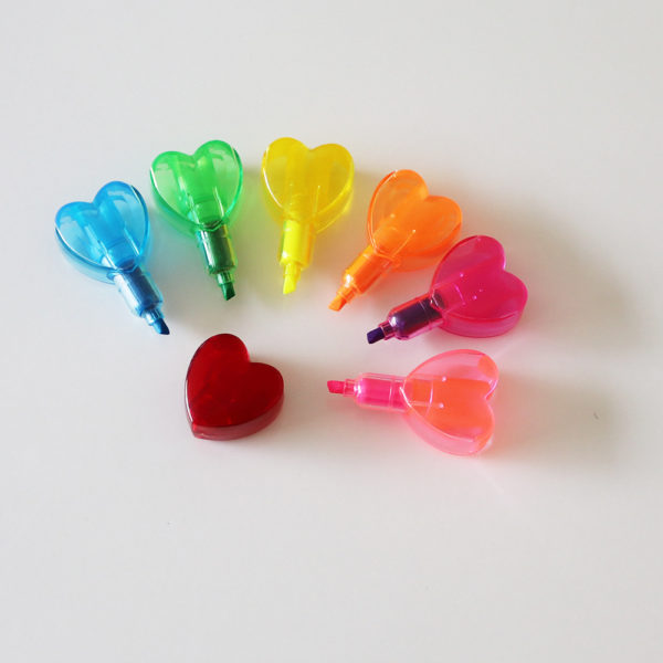 6-In-1 Heart Shaped Translucent Detachable Highlighter