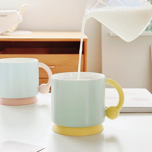 Color-coded Ceramic Mug With Silicone Base 13oz