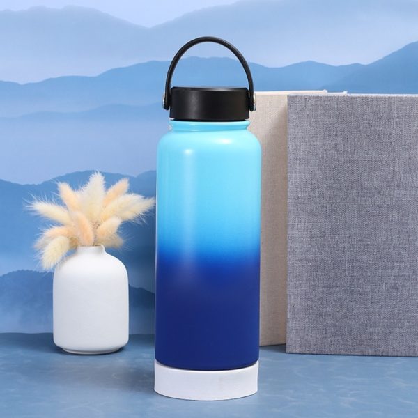 20oz Sports Tumbler with Carrying Handle Vacuum Gradient