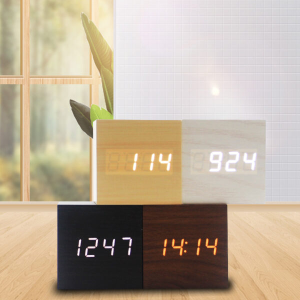 Student Simple Bedside Electronic Alarm Clock