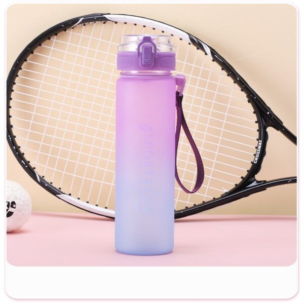 New Gradient Color Large-capacity Portable Plastic Water Bottle