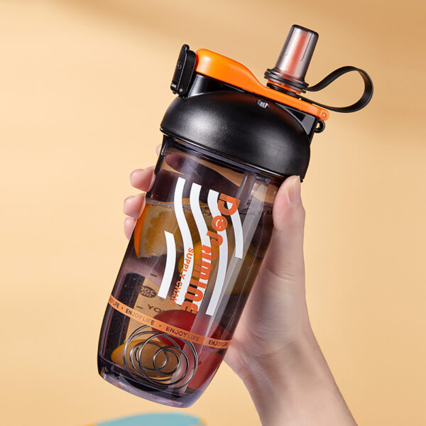 Shaking Cup with Wire Ball Protein Powder Mixing Bottle