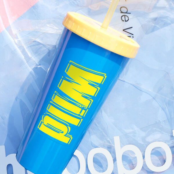 Plastic Strawing Cup High-capacity Advertising Water Bottle