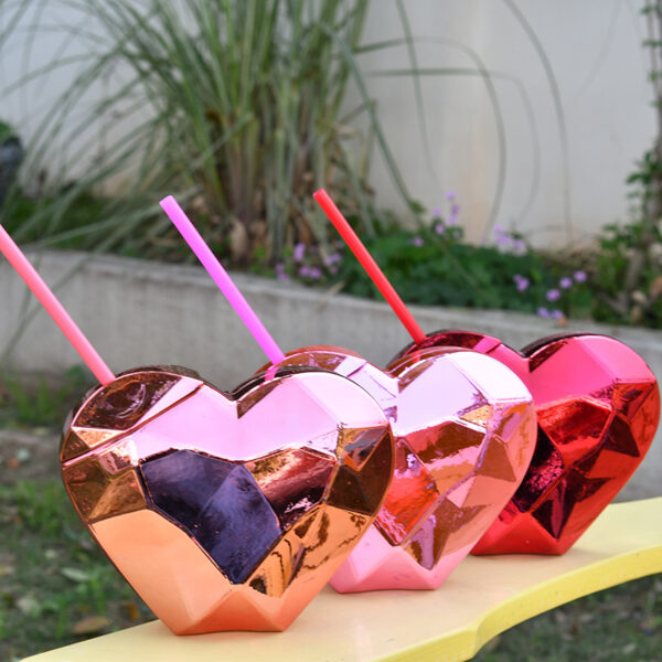 Creative Heart Shaped Plastic Straw Mugs Valentine's Day Straw Cups