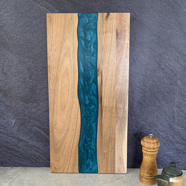 Wave Resin Cutting Board 15.4*9.8*0.6 inches