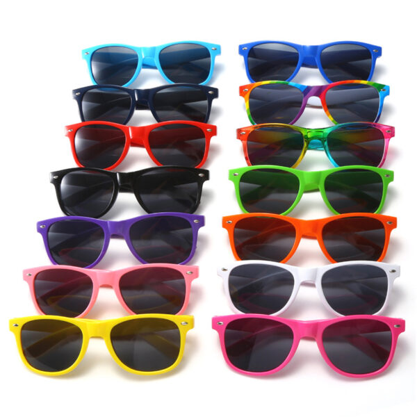 FDA Approved Plastic Classic Frame Sunglasses