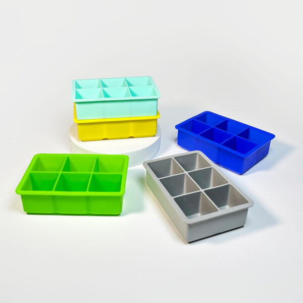 Deluxe Covered Ice Cube Tray Mold