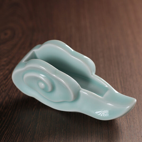 Cloud-Inspired Creative Ceramic Business Card Holder