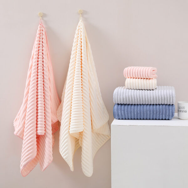 Coral Fleece Quick-Dry Candy Stripe Bath Towel