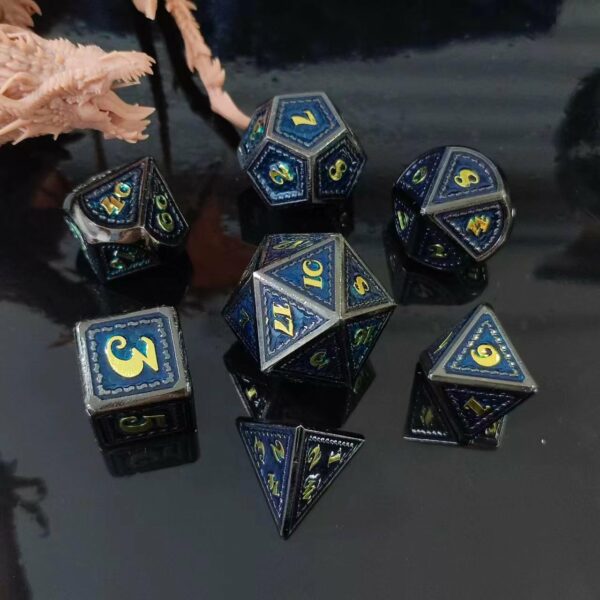 Customizable Dragon Scale Blue Zinc Alloy DND Dice Set