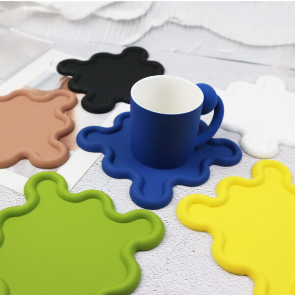 Thickened Heat-Resistant Silicone Coaster