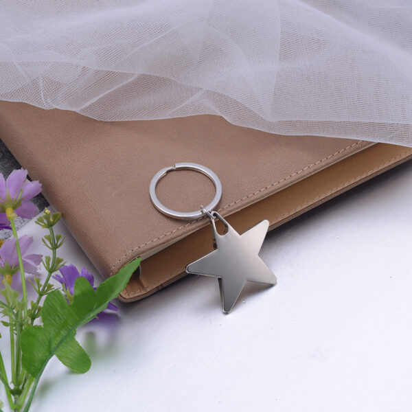 Zinc Alloy Star-Shaped Keychain