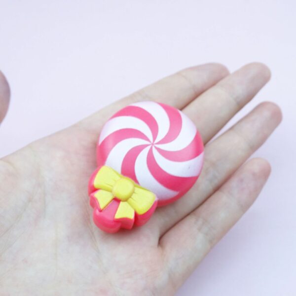 Mini Lollipop Pullback Toy