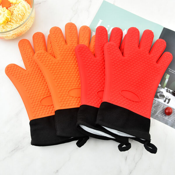 Thickened Silicone Insulated Gloves