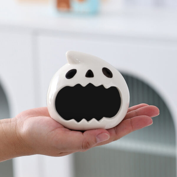 Creative Ghost Head Ceramic Ashtray