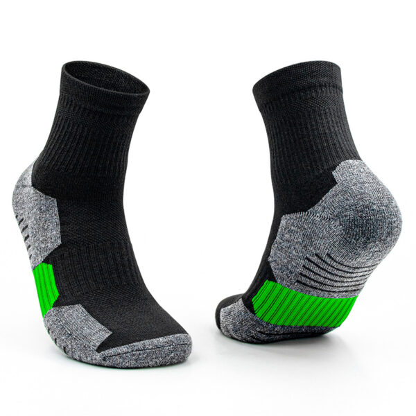 Men Athletic Socks Mid-calf Length Socks For Adult