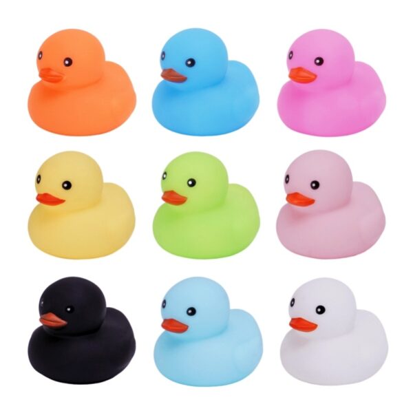 PVC Colorful Ducklings Shaped Bath Toys