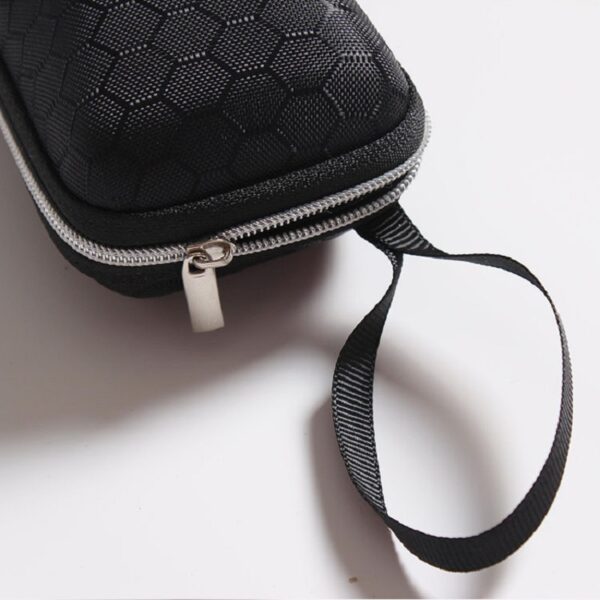 Honeycomb Surface Zipper Sunglasses Case - Image 2